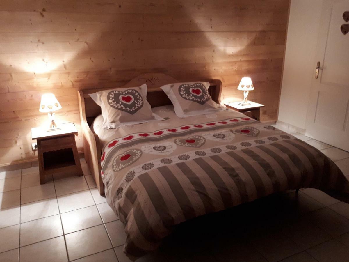 Logis du Clos des Chevaliers de Malte Appartement Aiguebelle Buitenkant foto